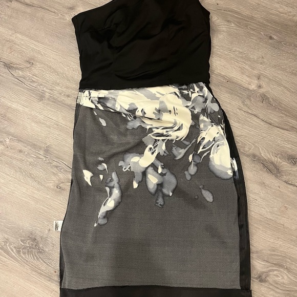 London Times One Shoulder Dress - Picture 8 of 10